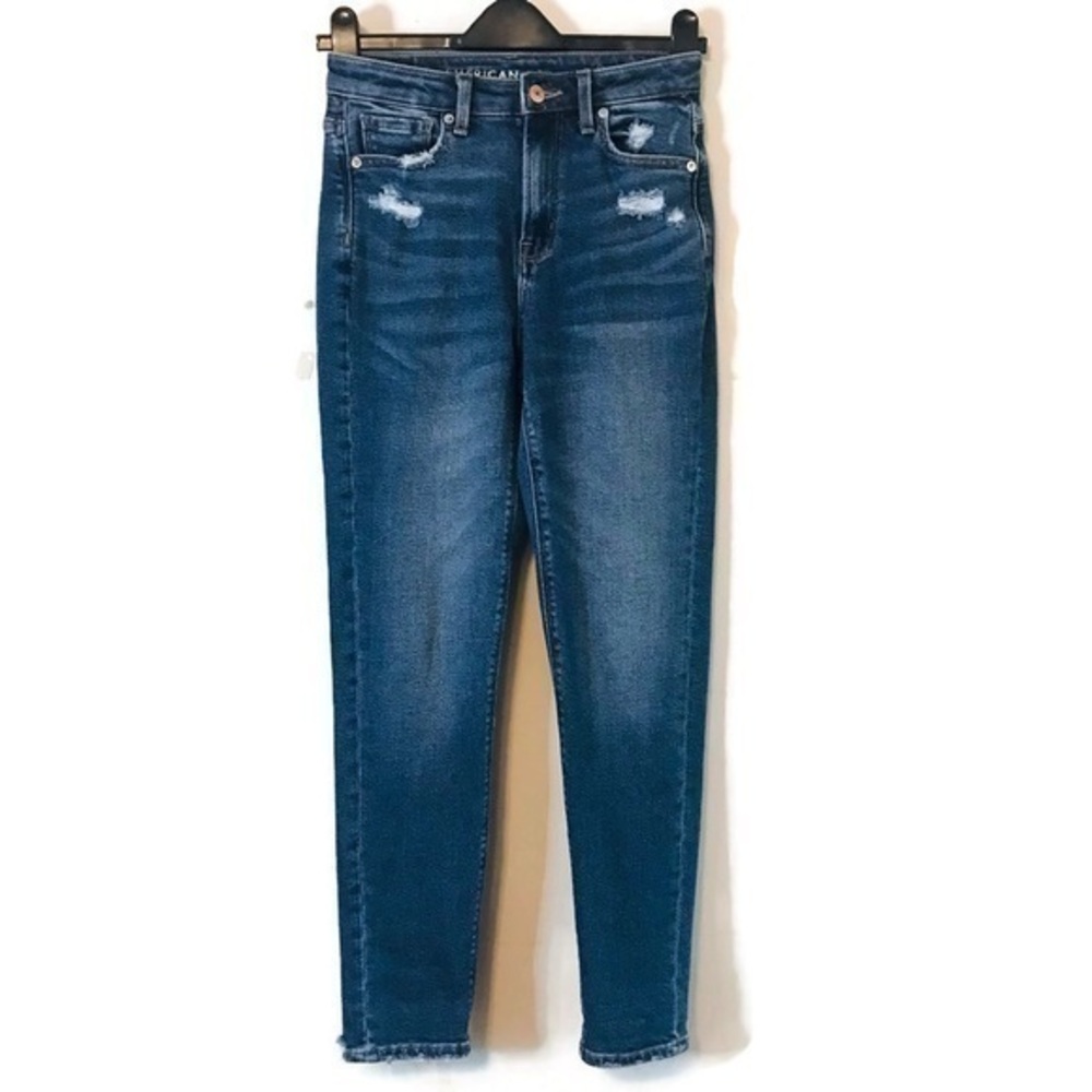 AE American Eagle Distressed Mom Jean Women’s size 00 24 Destructed High Rise